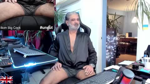 topalphaboss online show from 11/30/25, 03:10