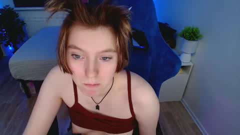 Snapshot of topcranberry chatting on 02/25/25, 12:58 topcranberry online show from 02/25/25, 12:58