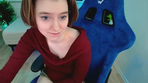 Snapshot of topcranberry chatting on 10/03/25, 05:37 topcranberry online show from 10/03/25, 05:37