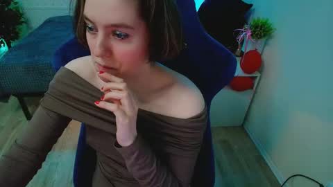 Snapshot of topcranberry chatting on 10/24/25, 07:05 topcranberry online show from 10/24/25, 07:05