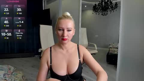 Snapshot of toplady777 chatting on 02/17/26, 06:54 toplady777 online show from 02/17/26, 06:54