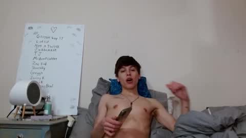 Snapshot of topzaddy chatting on 12/04/24, 02:42 TopZaddy online show from 12/04/24, 02:42