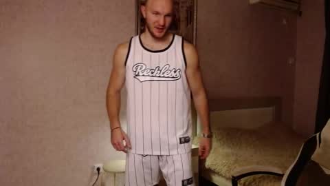 Glebaty online show from 11/22/25, 06:51