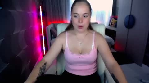 Snapshot of tori_blond chatting on 07/08/26, 05:12 tori_blond online show from 07/08/26, 05:12