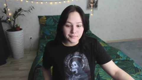 Snapshot of tori_sweet_tori chatting on 06/03/26, 02:58 Tori online show from 06/03/26, 02:58