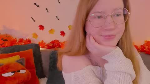 Snapshot of tori_the_witch chatting on 11/10/25, 06:34 Tori online show from 11/10/25, 06:34