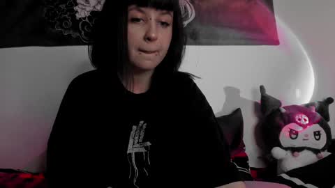 Snapshot of toriayun0 chatting on 01/12/25, 01:53 your personal gothic girl check it online show from 01/12/25, 01:53