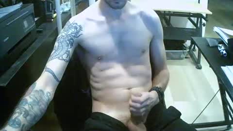 Snapshot of tornado2156 chatting on 02/02/25, 12:51 Tornado2156 online show from 02/02/25, 12:51