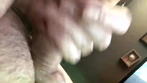 Snapshot of tornne chatting on 12/22/24, 05:12 tornne online show from 12/22/24, 05:12