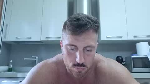 Snapshot of toro_arrapato chatting on 05/30/26, 03:31 toro_arrapato online show from 05/30/26, 03:31