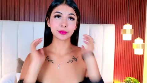 Ana Maria  online show from 09/25/25, 01:26