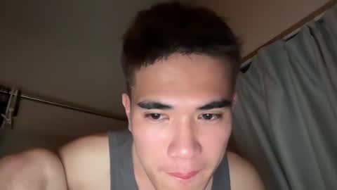 Snapshot of toshikaro0 chatting on 01/05/25, 04:48 Karo online show from 01/05/25, 04:48