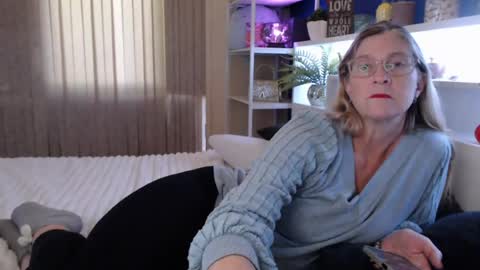Milly online show from 07/24/26, 12:19