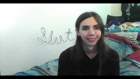 Luna online show from 11/10/25, 12:09