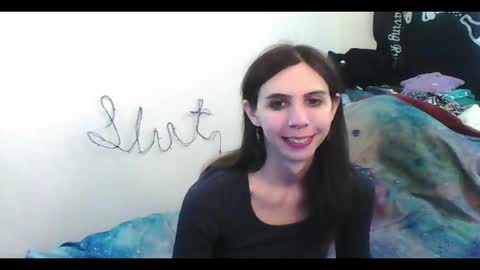 Luna online show from 11/16/25, 07:25