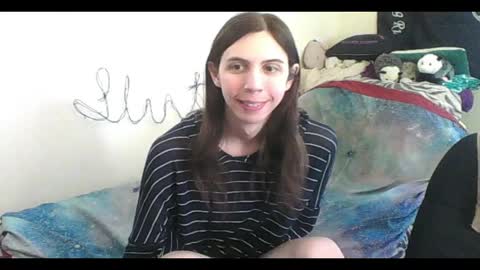 Luna online show from 05/04/26, 08:49