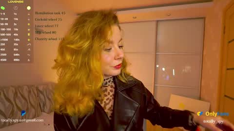 Madam Viktoria   Vacation in Portugal  2811 - 0412 online show from 12/20/24, 02:16