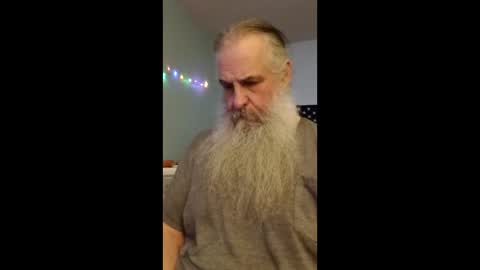 totallyawesome_65 online show from 12/14/25, 12:27