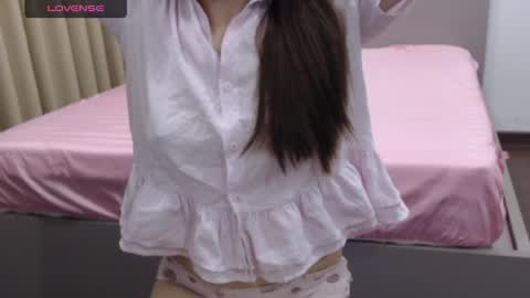 Snapshot of totoro_09 chatting on 05/14/26, 01:56 Angelina online show from 05/14/26, 01:56