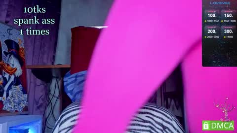 Snapshot of touch_m3 chatting on 11/23/25, 12:05 online show from 11/23/25, 12:05