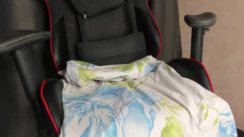 Snapshot of touch_me8 chatting on 12/27/24, 11:17 Arti online show from 12/27/24, 11:17