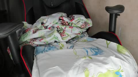 Snapshot of touch_me8 chatting on 02/21/25, 09:13 Arti online show from 02/21/25, 09:13