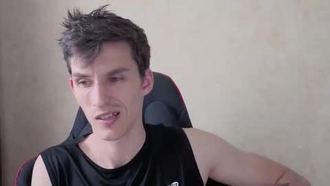 Snapshot of touch_me8 chatting on 10/13/25, 06:24 Arti online show from 10/13/25, 06:24