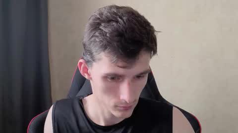 Snapshot of touch_me8 chatting on 10/15/25, 04:12 Arti online show from 10/15/25, 04:12