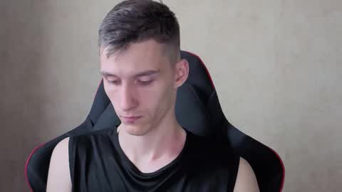 Snapshot of touch_me8 chatting on 10/22/25, 04:57 Arti online show from 10/22/25, 04:57