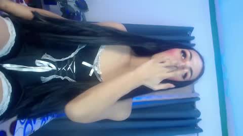 Snapshot of touch_my_body_daddy chatting on 02/21/25, 10:59 touch_my_body_daddy online show from 02/21/25, 10:59