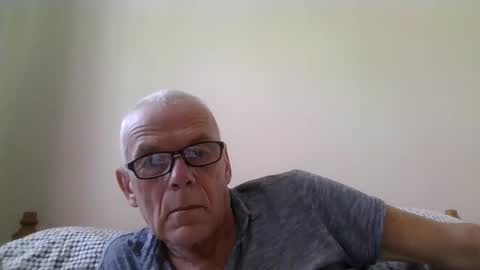 Snapshot of touche5656607203 chatting on 10/28/25, 10:41 touche5656607203 online show from 10/28/25, 10:41