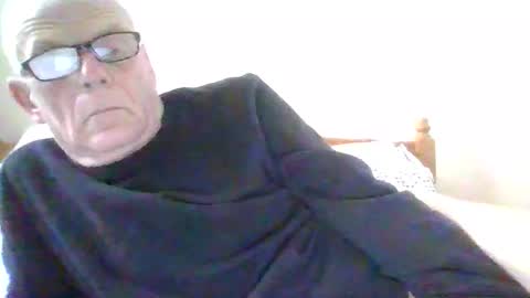 Snapshot of touche5656607203 chatting on 11/27/25, 09:33 touche5656607203 online show from 11/27/25, 09:33