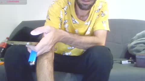 Snapshot of toulonnais83200 chatting on 11/02/25, 05:10 toulonnais83200 online show from 11/02/25, 05:10