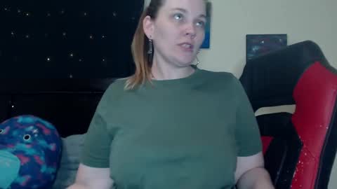 Snapshot of toxiclilly chatting on 12/02/24, 11:56 Lilly Miss Mistress Goddess Maam Queen Boss online show from 12/02/24, 11:56