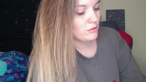 Snapshot of toxiclilly chatting on 12/07/24, 08:22 Lilly Miss Mistress Goddess Maam Queen Boss online show from 12/07/24, 08:22