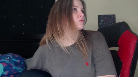 Snapshot of toxiclilly chatting on 12/07/24, 11:40 Lilly Miss Mistress Goddess Maam Queen Boss online show from 12/07/24, 11:40