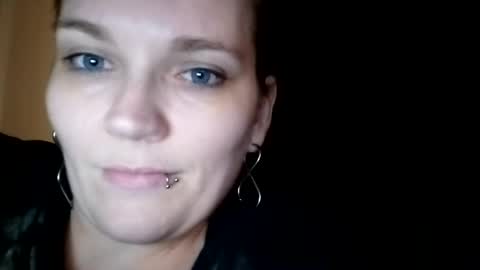 Snapshot of toxiclilly chatting on 12/08/24, 03:24 Lilly Miss Mistress Goddess Maam Queen Boss online show from 12/08/24, 03:24