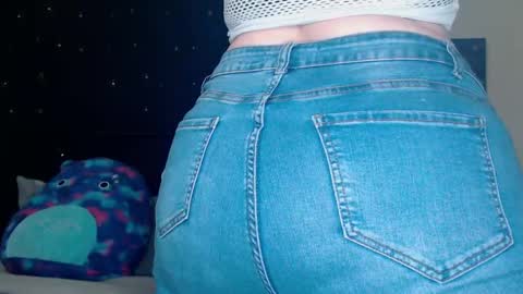 Snapshot of toxiclilly chatting on 12/14/24, 11:29 Lilly Miss Mistress Goddess Maam Queen Boss online show from 12/14/24, 11:29