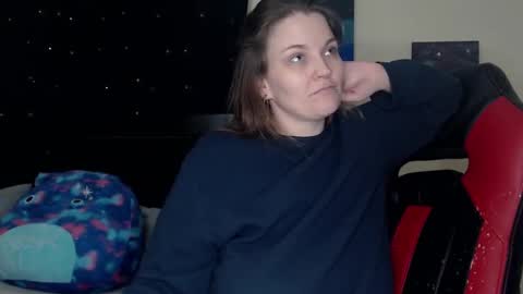 Snapshot of toxiclilly chatting on 12/19/24, 11:39 Lilly Miss Mistress Goddess Maam Queen Boss online show from 12/19/24, 11:39