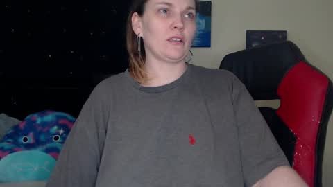 Snapshot of toxiclilly chatting on 12/30/24, 11:59 Lilly Miss Mistress Goddess Maam Queen Boss online show from 12/30/24, 11:59