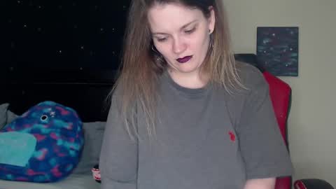 Snapshot of toxiclilly chatting on 01/08/25, 09:10 Lilly Miss Mistress Goddess Maam Queen Boss online show from 01/08/25, 09:10