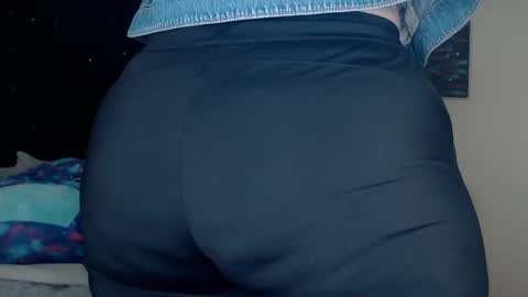 Snapshot of toxiclilly chatting on 01/16/25, 09:16 Lilly Miss Mistress Goddess Maam Queen Boss online show from 01/16/25, 09:16