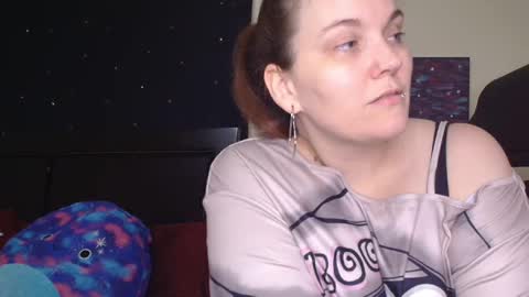 Snapshot of toxiclilly chatting on 10/18/25, 08:26 Lilly Miss Mistress Goddess Maam Queen Boss online show from 10/18/25, 08:26