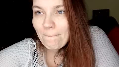 Snapshot of toxiclilly chatting on 11/17/25, 08:42 Lilly Miss Mistress Goddess Maam Queen Boss online show from 11/17/25, 08:42