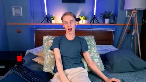 Max online show from 03/14/26, 10:21