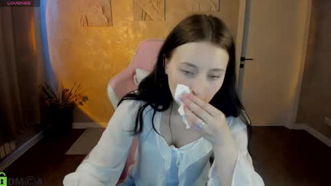 tracey_gill online show from 06/09/26, 09:10