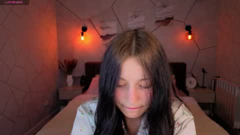 tracey_gill online show from 06/21/26, 09:23