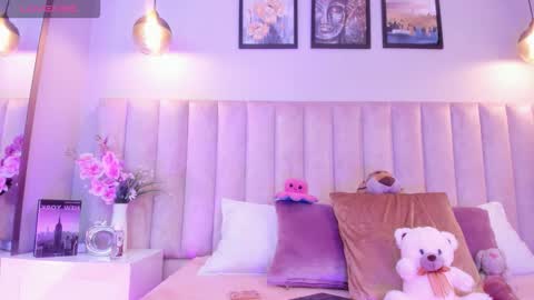 Tracy  online show from 02/05/26, 08:35