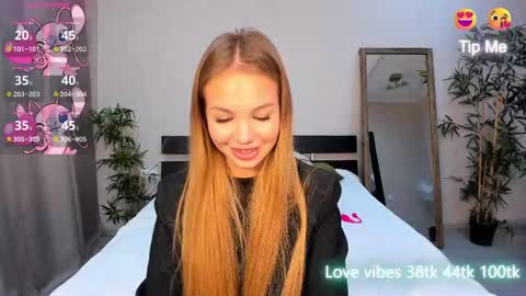 Snapshot of tracy_tay1or chatting on 02/20/25, 12:08 Tracy GMT2 Mon 3 AM - 4 PM Tue 3 AM - 4 PM Wed 3 AM - 4 PM Thur 3 AM - 4 PM Fri 3 AM - 4 PM online show from 02/20/25, 12:08