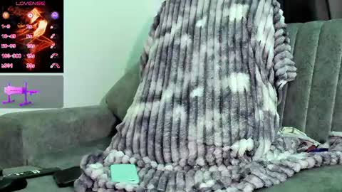 Daniela online show from 06/25/26, 01:59